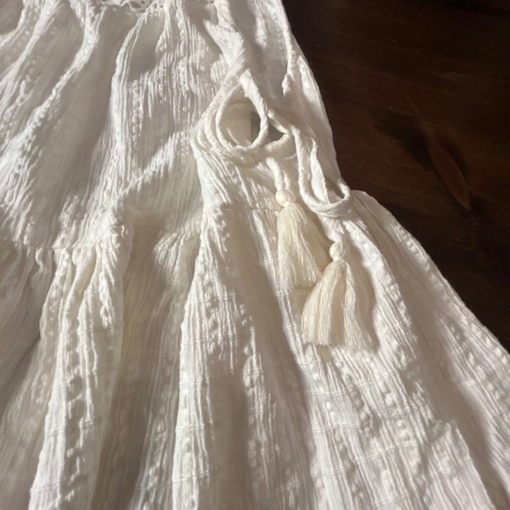 Aerie Tank Top Medium White Boho Crochet Lace Tassel Tiered Gauze Open Sides - Picture 5 of 6